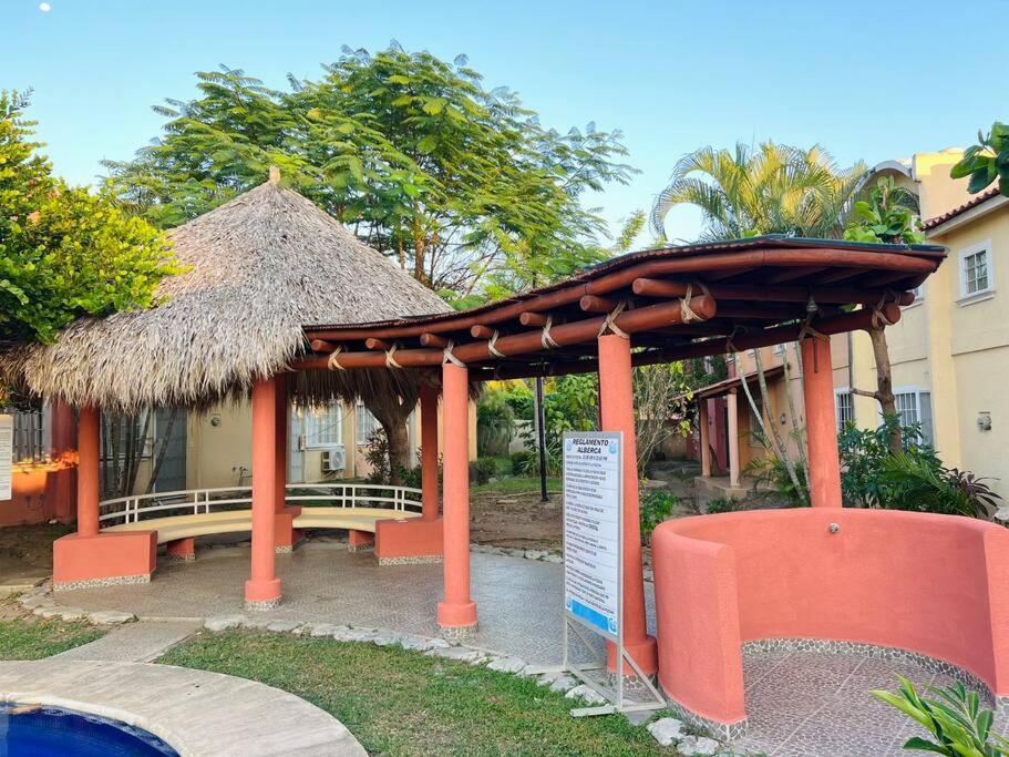 Casa Con Alberca A 8 Min De Playa Apartamento Ixtapa  Exterior foto